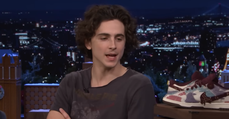 Timothée Chalamet Girlfriend Kylie Jenner Steals the Show at the World Cup Final Timothée Chalamet Girlfriend